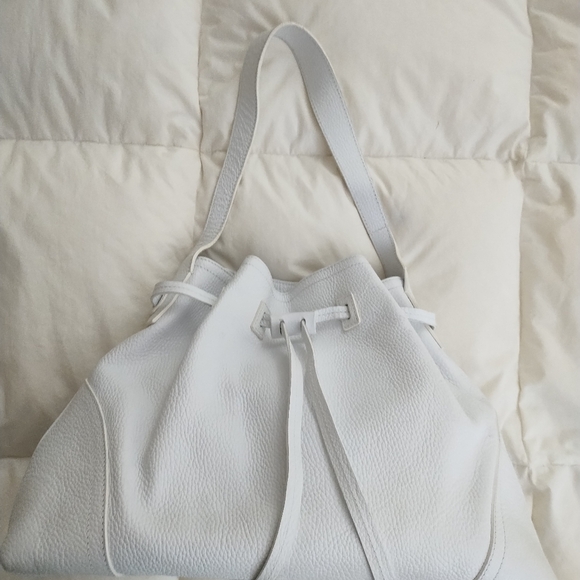 Italian Genuine Leather Nordstrom shoulder bag. White. - Picture 1 of 13